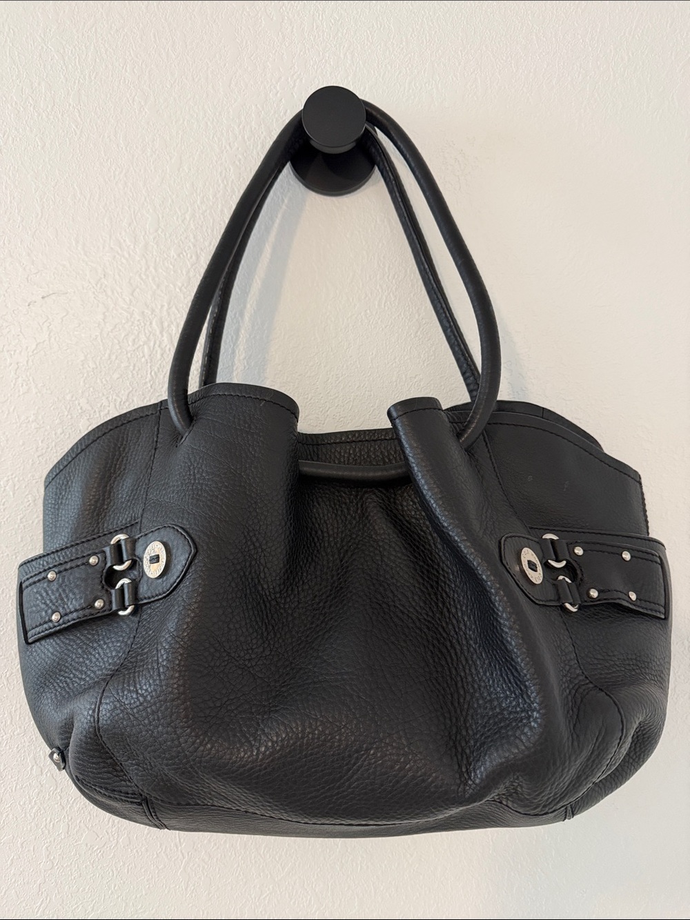 COLE HANN Vintage Shoulder Bag - Black Italian Leather Women’s tote Handbag.